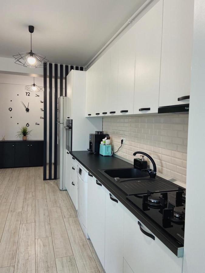 Peacock Apartament- Stefan Building Leilighet Năvodari Eksteriør bilde