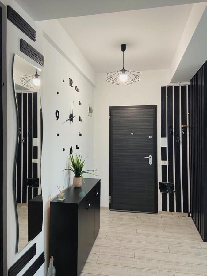 Peacock Apartament- Stefan Building Leilighet Năvodari Eksteriør bilde